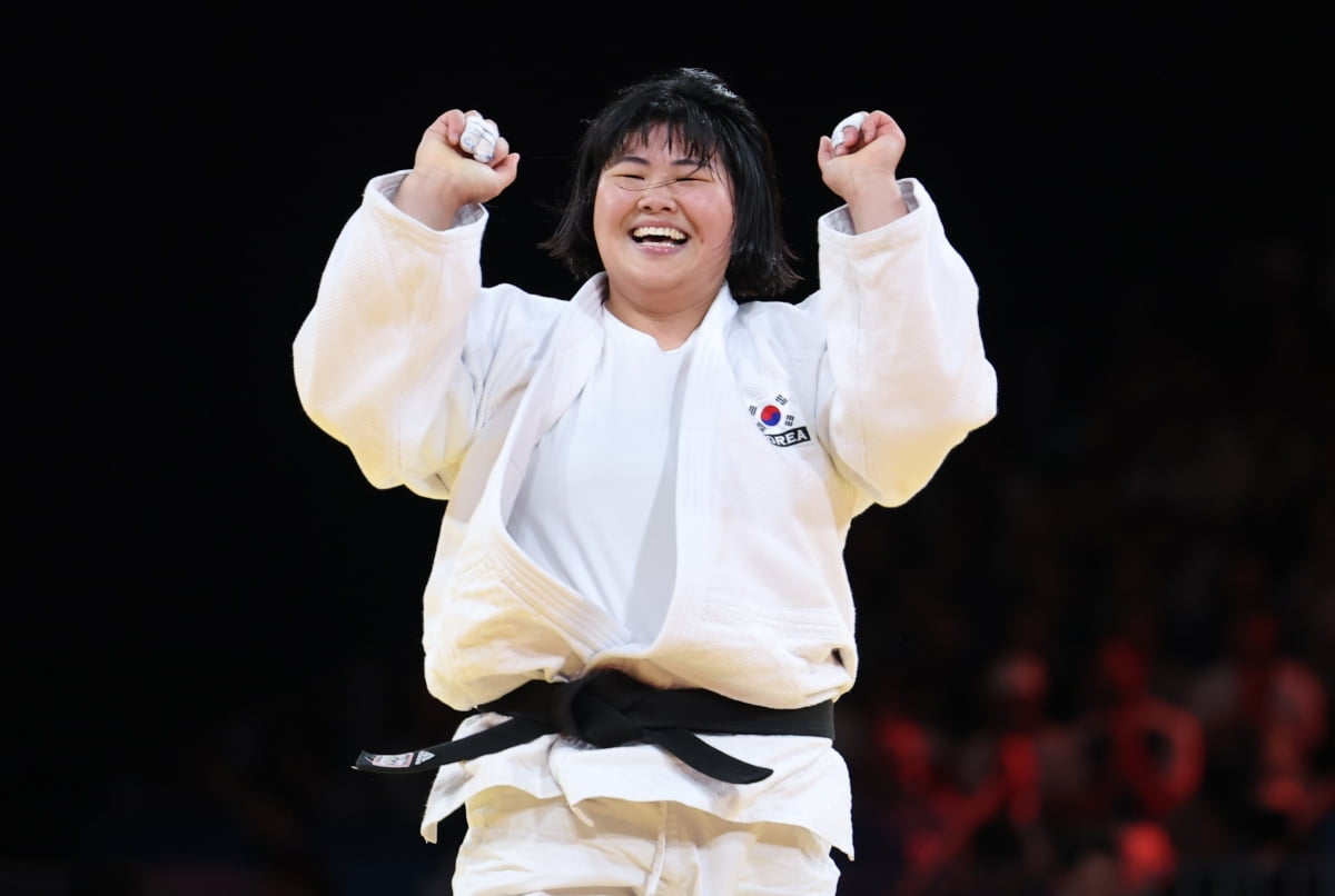 勇士今日19罚仅9中，最终以3分之差憾负快船