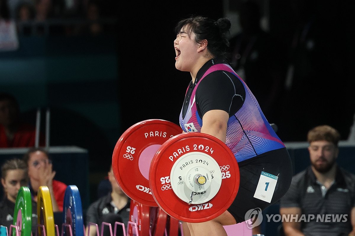 难分难解！米切尔半场最后一攻打铁 骑士暂时61-60领先活塞