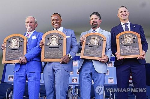 ❤️NBA各队晒感恩节专属海报，你更喜欢哪款？