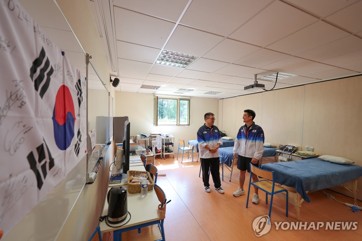 西班牙人vs瓦伦西亚：普阿多、库穆布拉首发，弗兰-佩雷斯、巴雷内切亚出战
