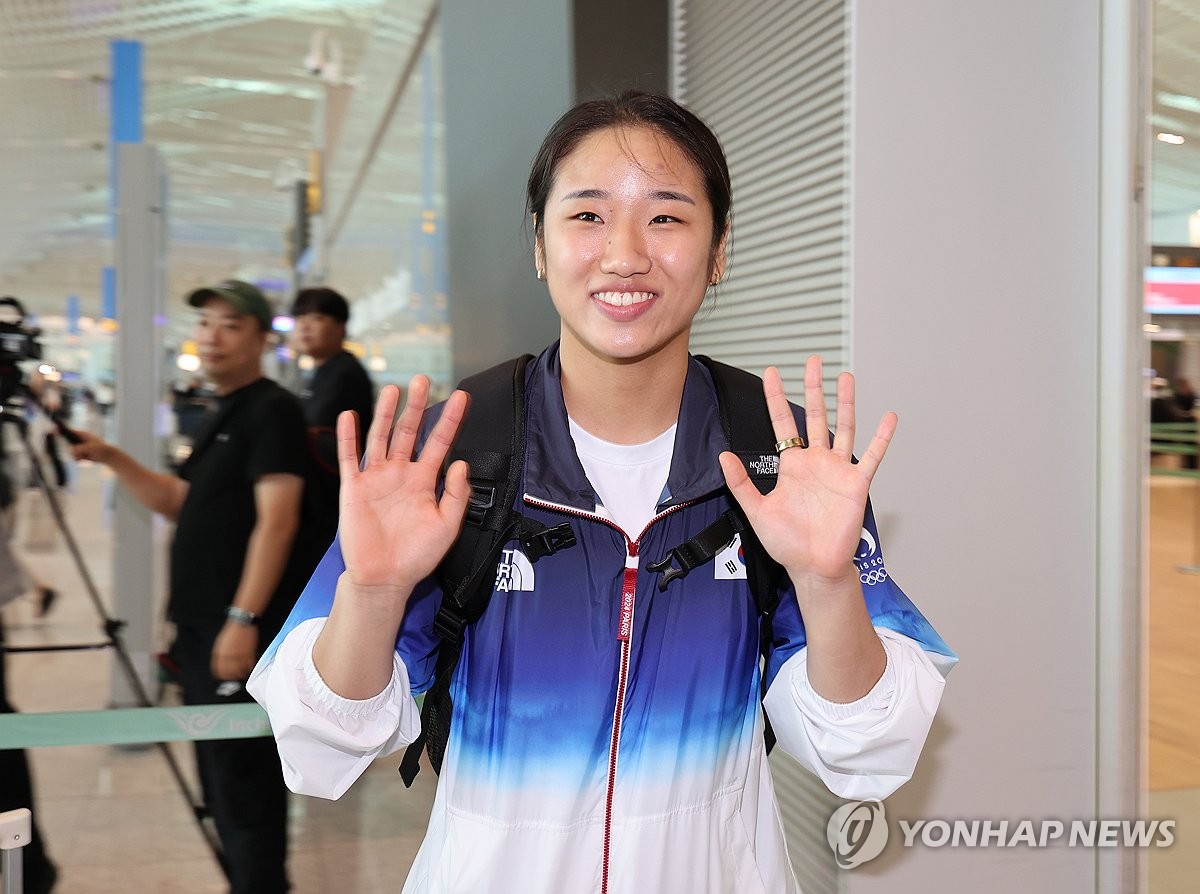 尤里奇：克里斯坦特和佩7替补是技术选择；人际问题已经解决
