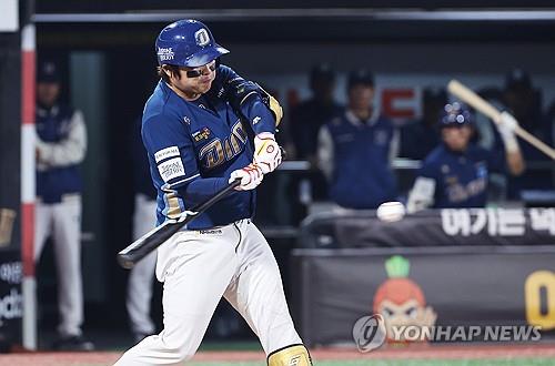 WCBA武汉盛帆俱乐部向球员杜嘉慧颁发3千元“打不还手奖”