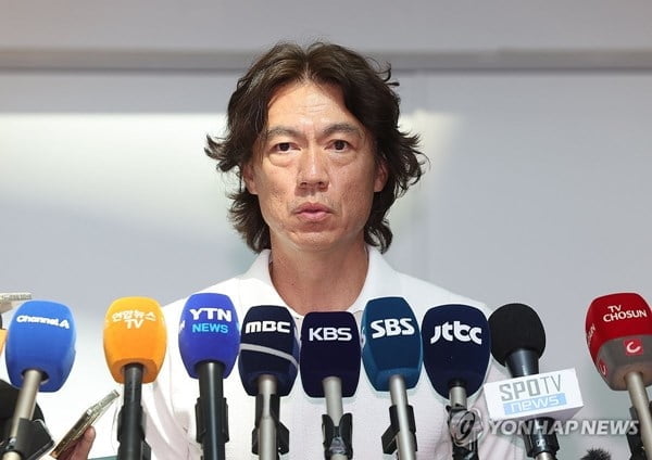曼联4球领先！迪亚洛再度助攻 齐尔克泽梅开二度